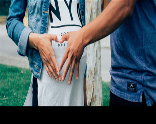 代孕医院最好:孕期不同阶段的最佳睡眠姿势